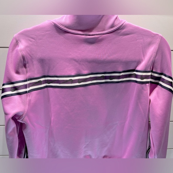 NWT women’s Nike Therma fit quarter zip - Picture 4 of 4